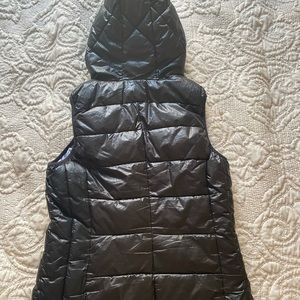 Black hooded vest